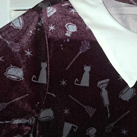 TORRID DISNEY HOCUS POCUS VELVET DARK PURPLE DRESS WHITE COLLAR 1X NWOT - Picture 5 of 9